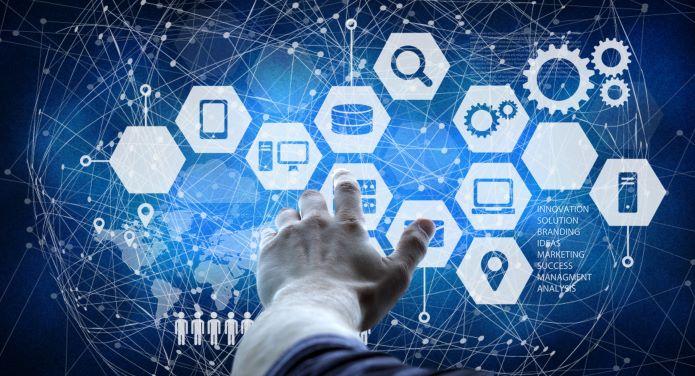CIO's Desk: Binding Experience and Operations Seamlessly